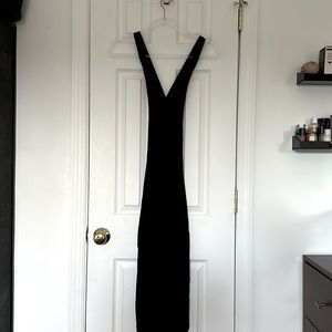 Zara black midi-length ribbed dress